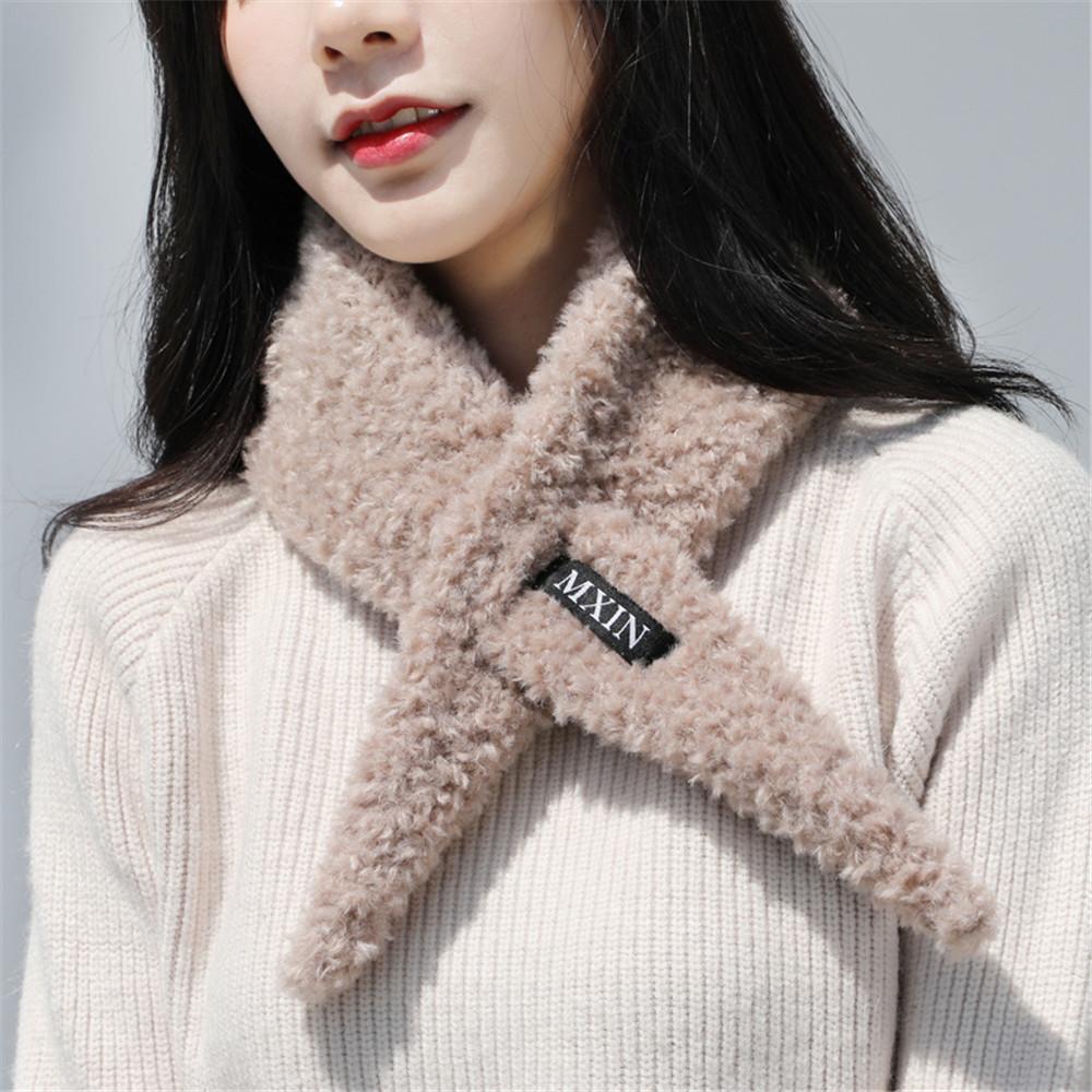 Triángulo bufanda bufanda de color sólido femenino otoño e invierno damas rizo de felpa versión coreana del engrosamiento salvaje masculino suave hermana estudiante collar NHMN180018