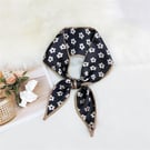 NHMN1185214-5-Hui-five-petal-small-flower-black-88cm