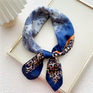 NHMN839552-4-Leopard-Line-Flower-Blue-70cm