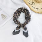 NHMN1599728-11-Cotton-Dense-Leopard-Black-Side-58cm