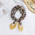 NHMN1599735-10-Cotton-Small-Broken-Leopard-Yellow-Edge-58cm