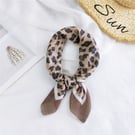 NHMN1599739-9-Cotton-Small-Broken-Leopard-Brown-Edge-58cm