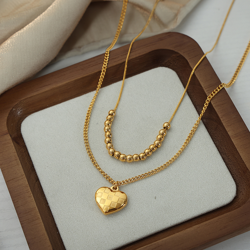 Venta Al Por Mayor Casual Elegante Estilo moderno Forma De Corazón Acero Titanio Enchapado Chapado En Oro De 18 Quilates. Collares de Doble Capa