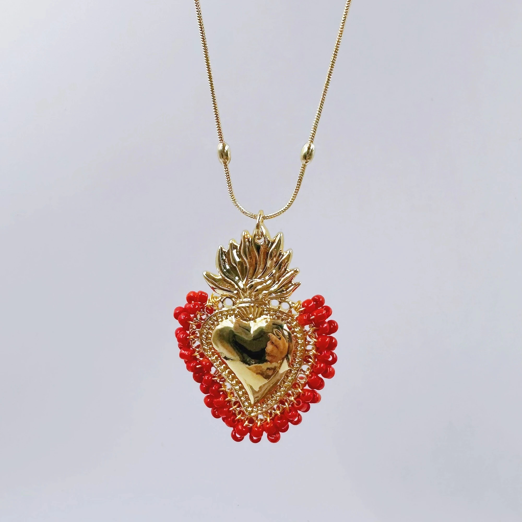 Estilo Vintage Forma De Corazón Cobre Chapado En Oro Cuenta de Semillas Collar Colgante Al Mayoreo