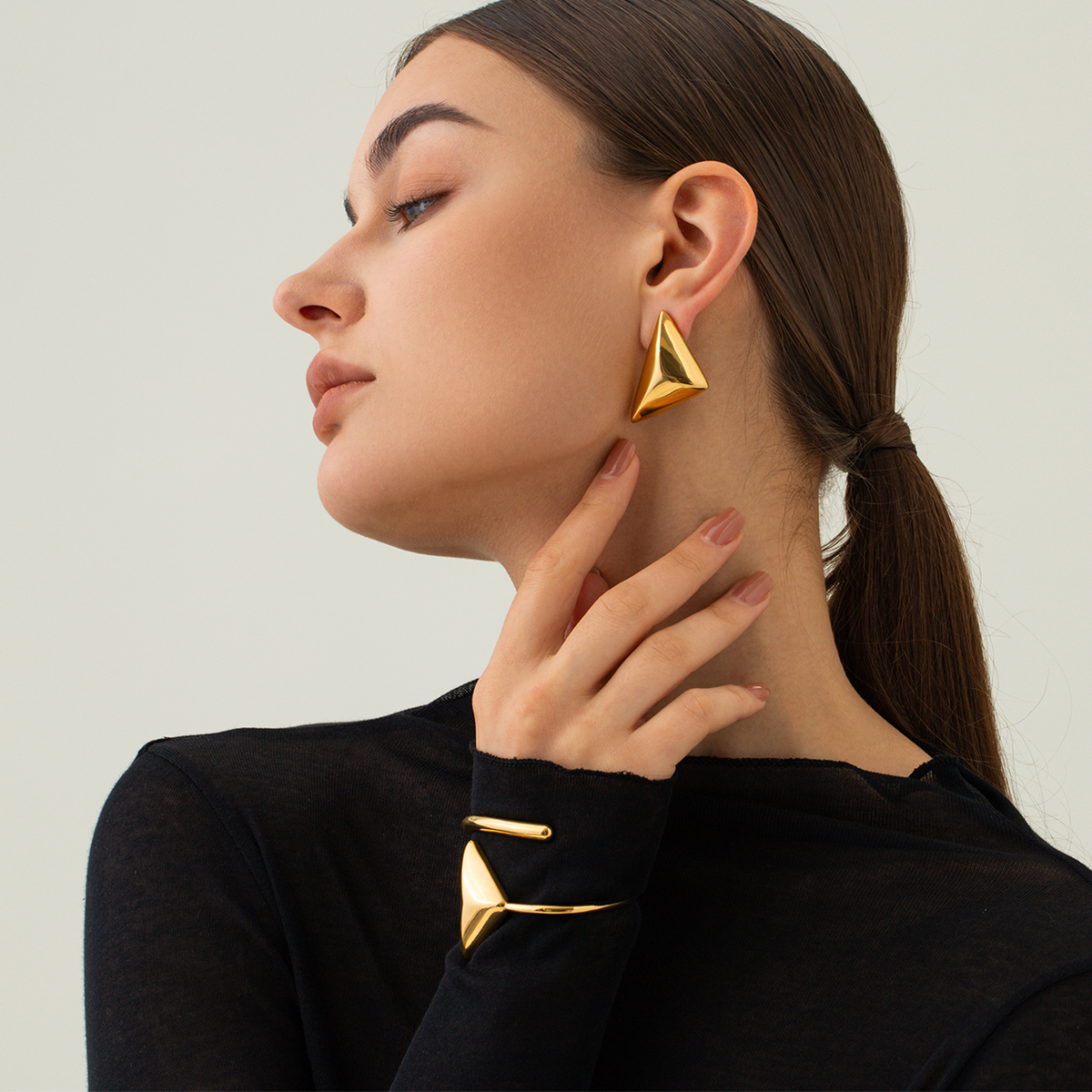 1 Par Estilo Simple Estilo Clásico Triángulo Enchapado Acero Inoxidable chapados en oro de 18k Pendientes