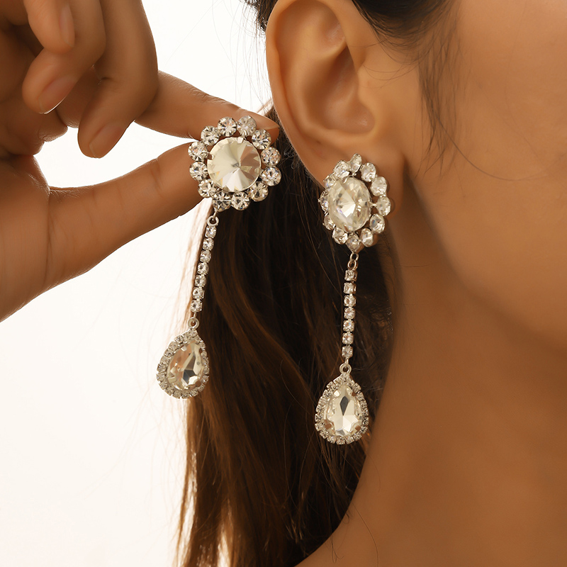 1 Par Glamour Brillante Gotitas De Agua Flor Embutido Aleación Diamantes De Imitación Plateado Pendientes De Gota