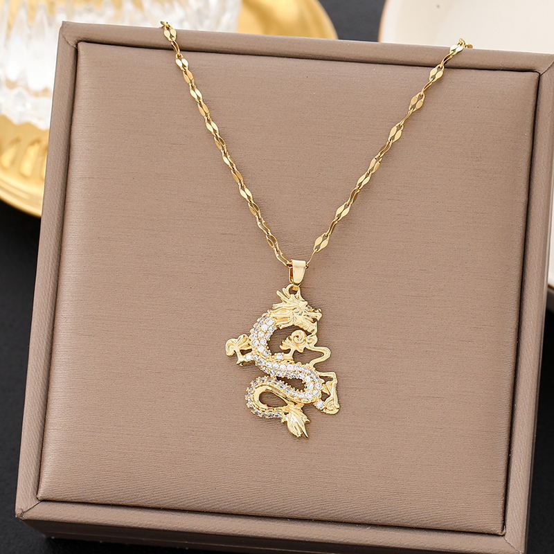 Acero Titanio chapados en oro de 18k Chinoiserie Estilo Simple Viajar Diariamente Continuar Pulido Embutido Diamantes De Imitación Artificiales Collar Colgante