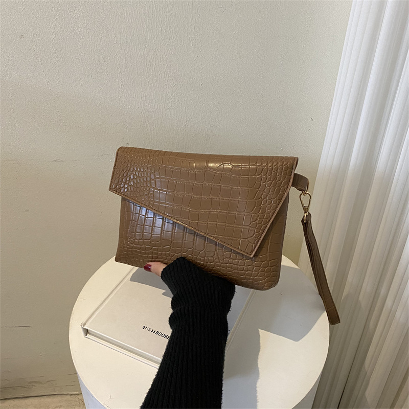 Mujeres Medio Cuero Sintético Color Sólido Estilo Vintage Hebilla Magnética Bolsas De Sobre