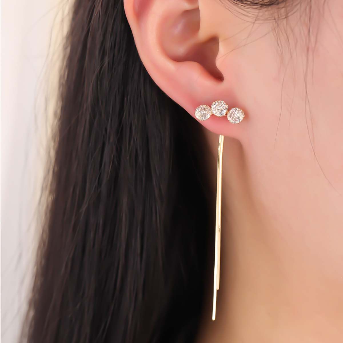 1 Par Estilo Simple Estilo Clásico Color Sólido Enchapado Embutido Cobre Diamantes De Imitación chapados en oro de 18k Pendientes De Gota