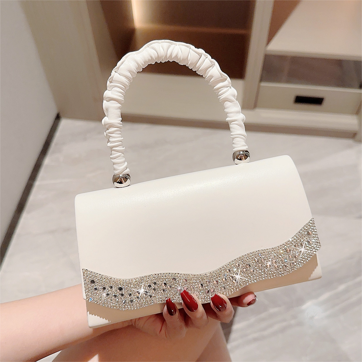 Blanco Cuero Sintético Color Sólido Diamante De Imitación Cuadrado Bolsos de noche