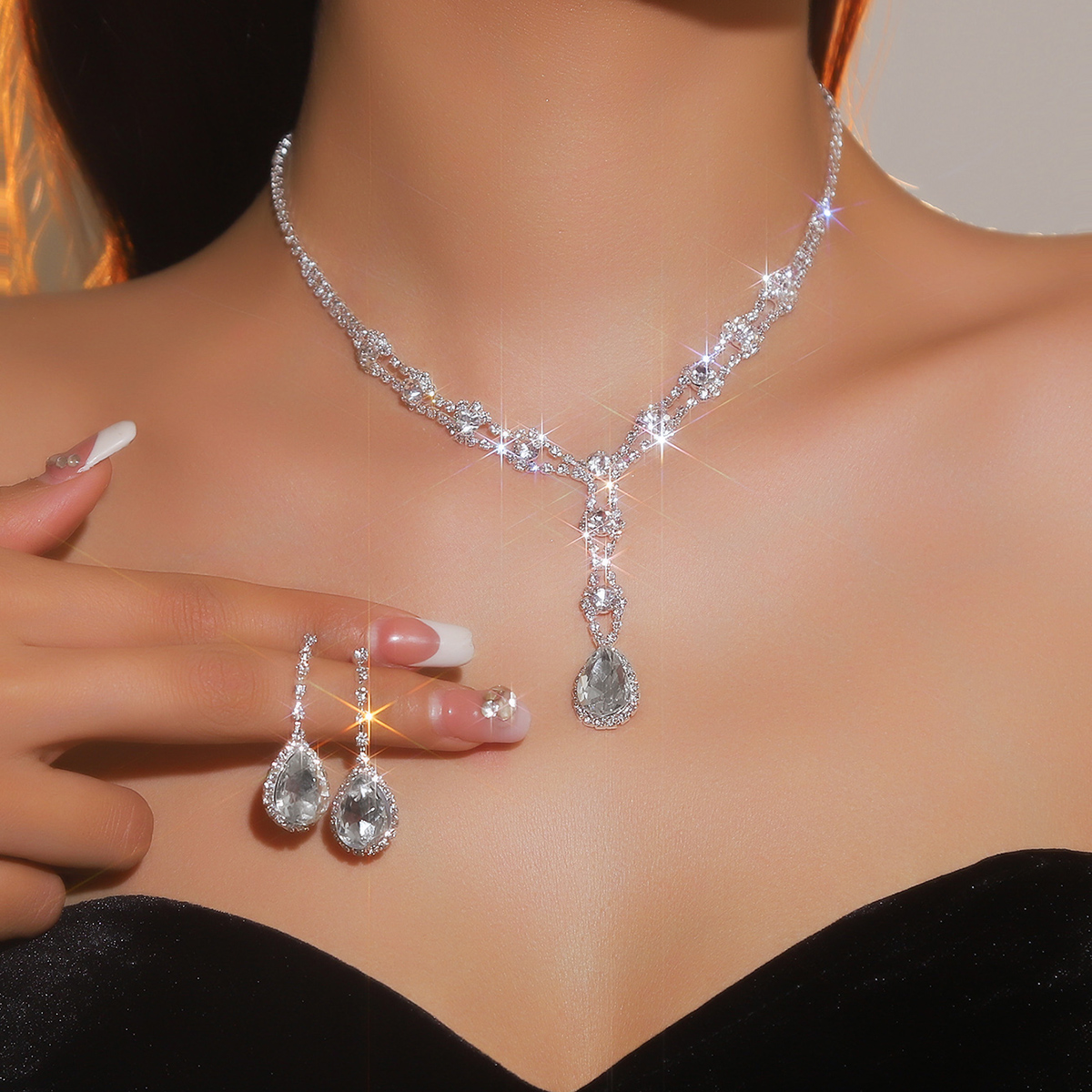 Elegante Lujoso Estilo Simple Gotitas De Agua Diamante De Imitación Embutido Diamantes De Imitación Mujeres Conjunto De Joyas