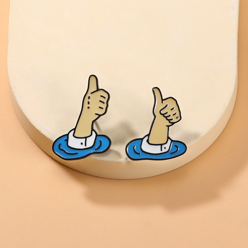 Lindo Personaje Animado Mano Aleación Esmalte Unisexo Broches